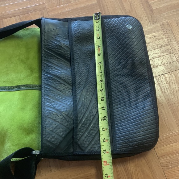 Messenger Bag notebook bag green part is leather - Picture 9 of 10